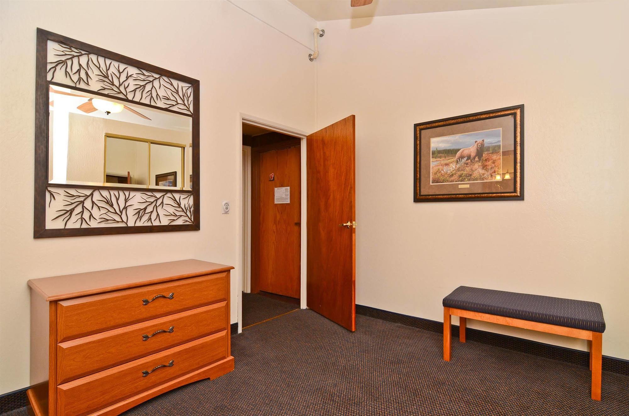 Best Western Kodiak Inn & Convention Center Bilik gambar